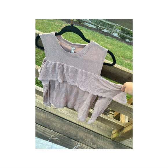 Ruffle top - Picture 2 of 2